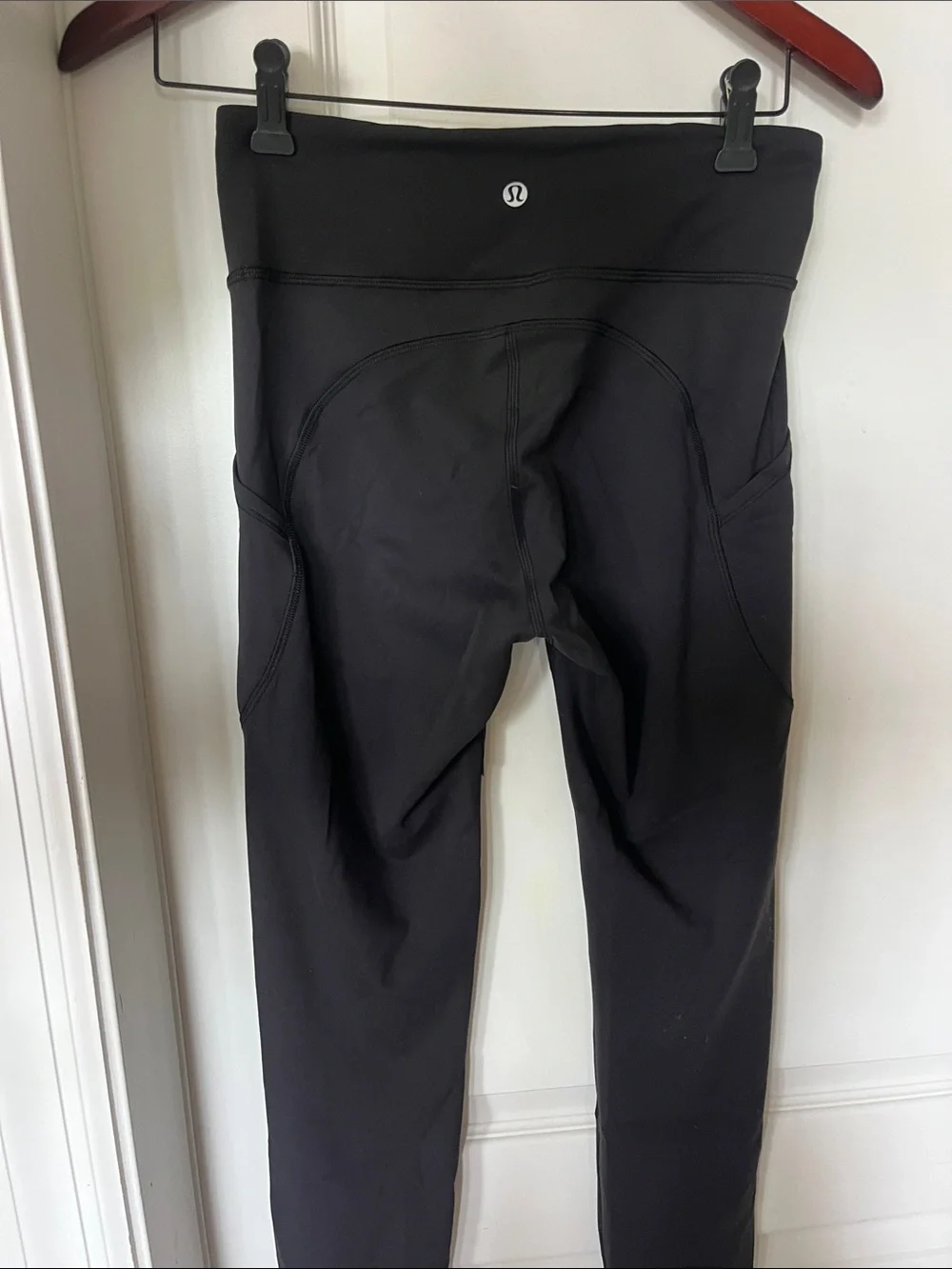 Lululemon Athletica black size 6 leggings